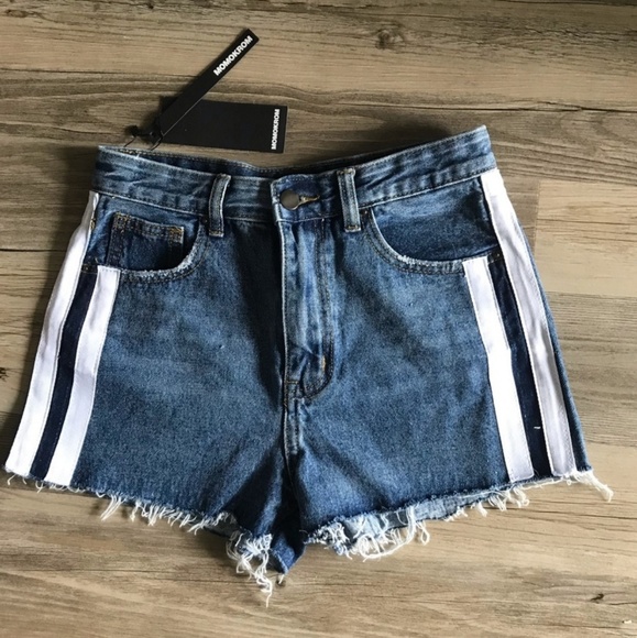 NWT Nasty Gal Let's Play Denim Shorts - Picture 2 of 4